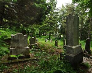 russian-cemetery