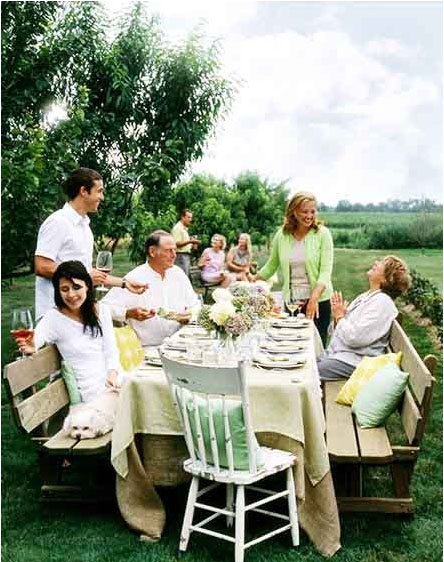 2210_diningoutside_jpg-500x0